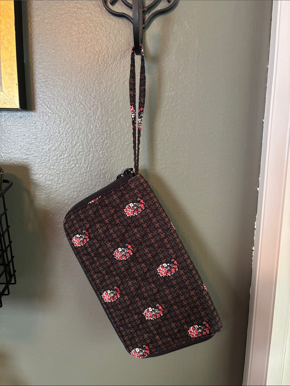 Vera Bradley Chocolate Houndstooth Wallet/Wristlet
